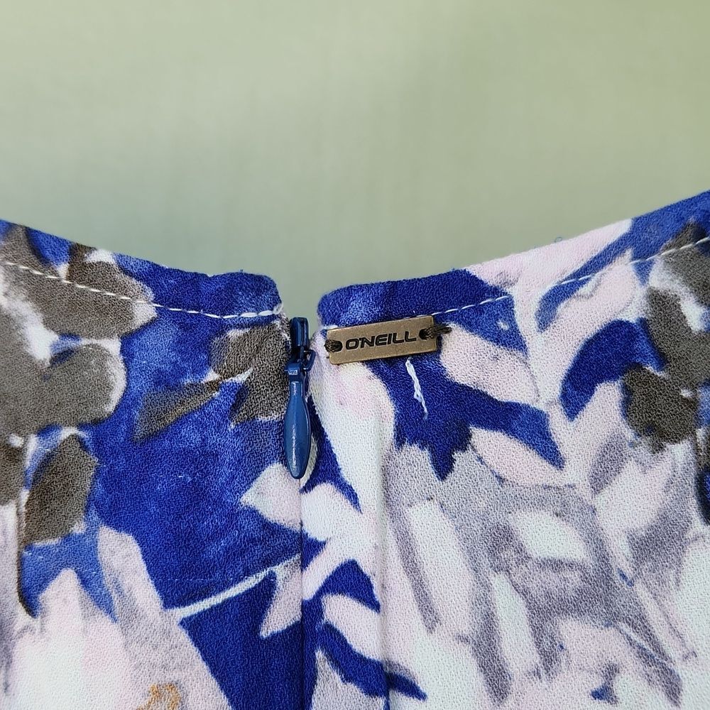 O’Neill Aiko Dress - Picture 7 of 9